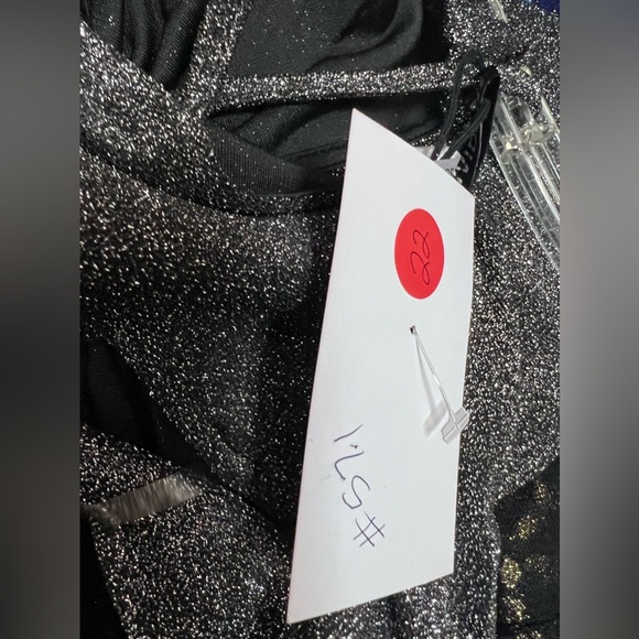 Medium black sparkle romper #571 - Picture 11 of 11